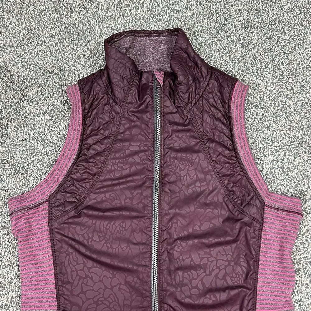 Lululemon Rebel Runner‎ Vest Womens 4 Petal Camo Print Quilted Bordeaux Berry